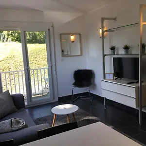 Pause Detente Sur La Port Du Bourget Du Appartement